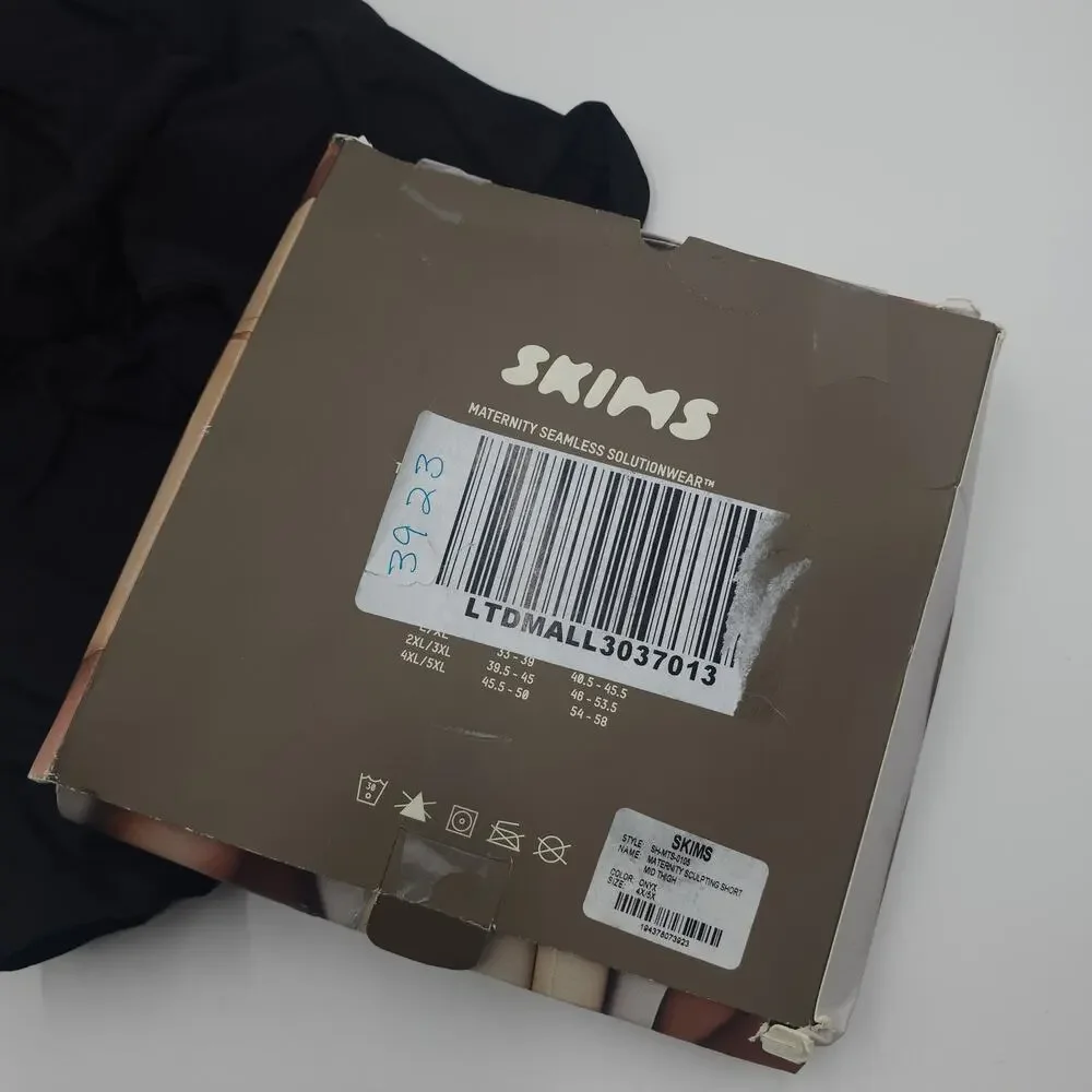 SKIMS Maternity Sculpting Short Mid Thigh in Onyx Size 4X/5X - Picture 7 of 7